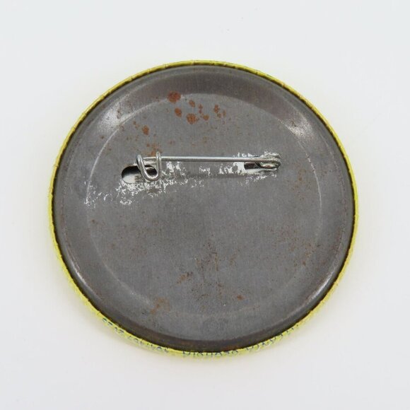 VTG Simmons Mattress I Only Sleep with the Best Yellow Blue Button Pin Brooch - Picture 2 of 6